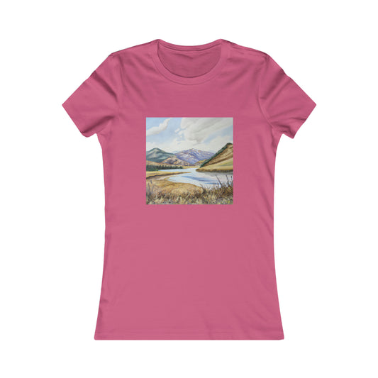 "Earth and sky, woods and fields, lakes and rivers, the mountain and the sea, are excellent schoolmasters, and teach some of us more than we can ever learn from books." - John Lubbock - T-shirt