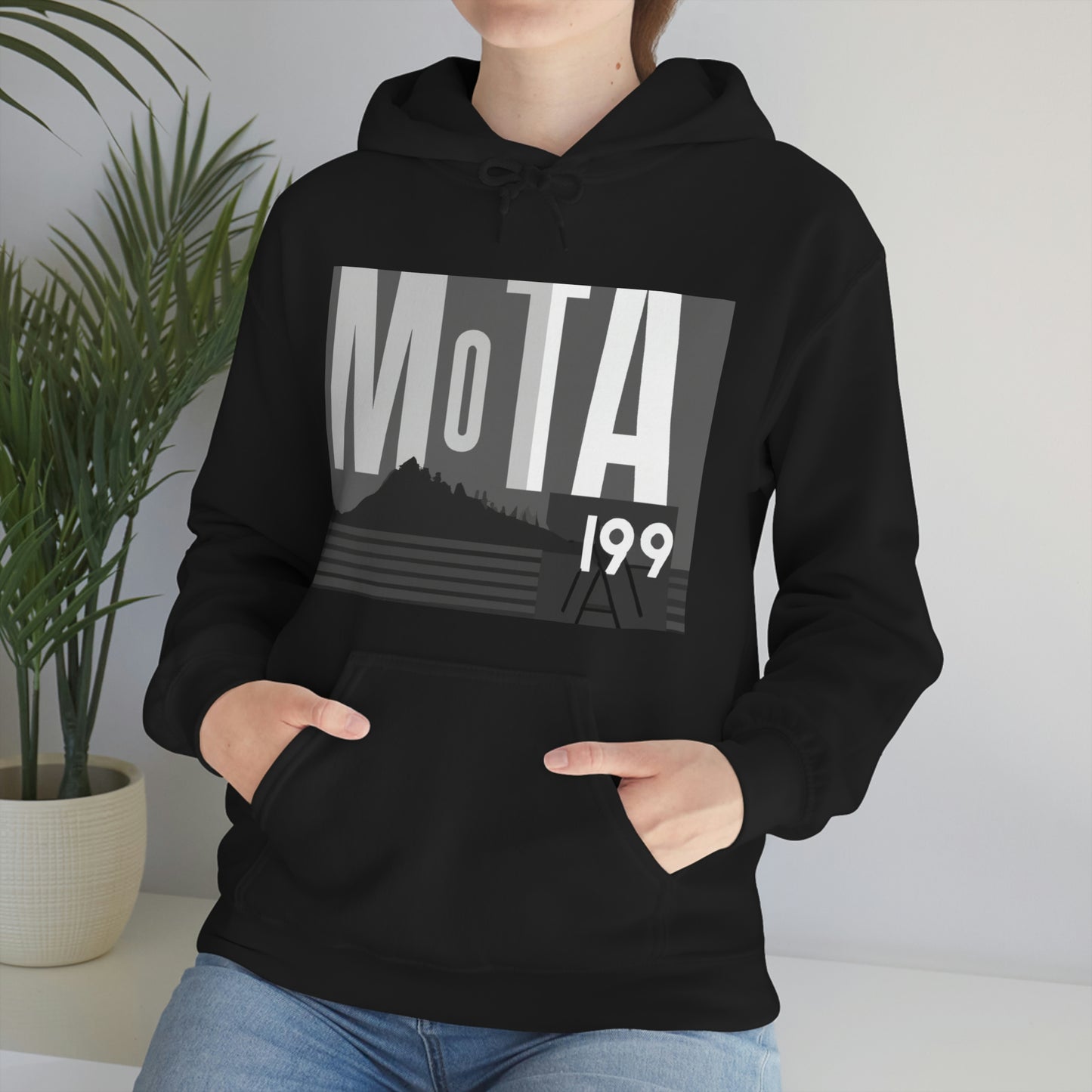 =REPLACE

Bold font: font-family: 'Roboto', sans-serif; font-weight: bold; - Hoodie