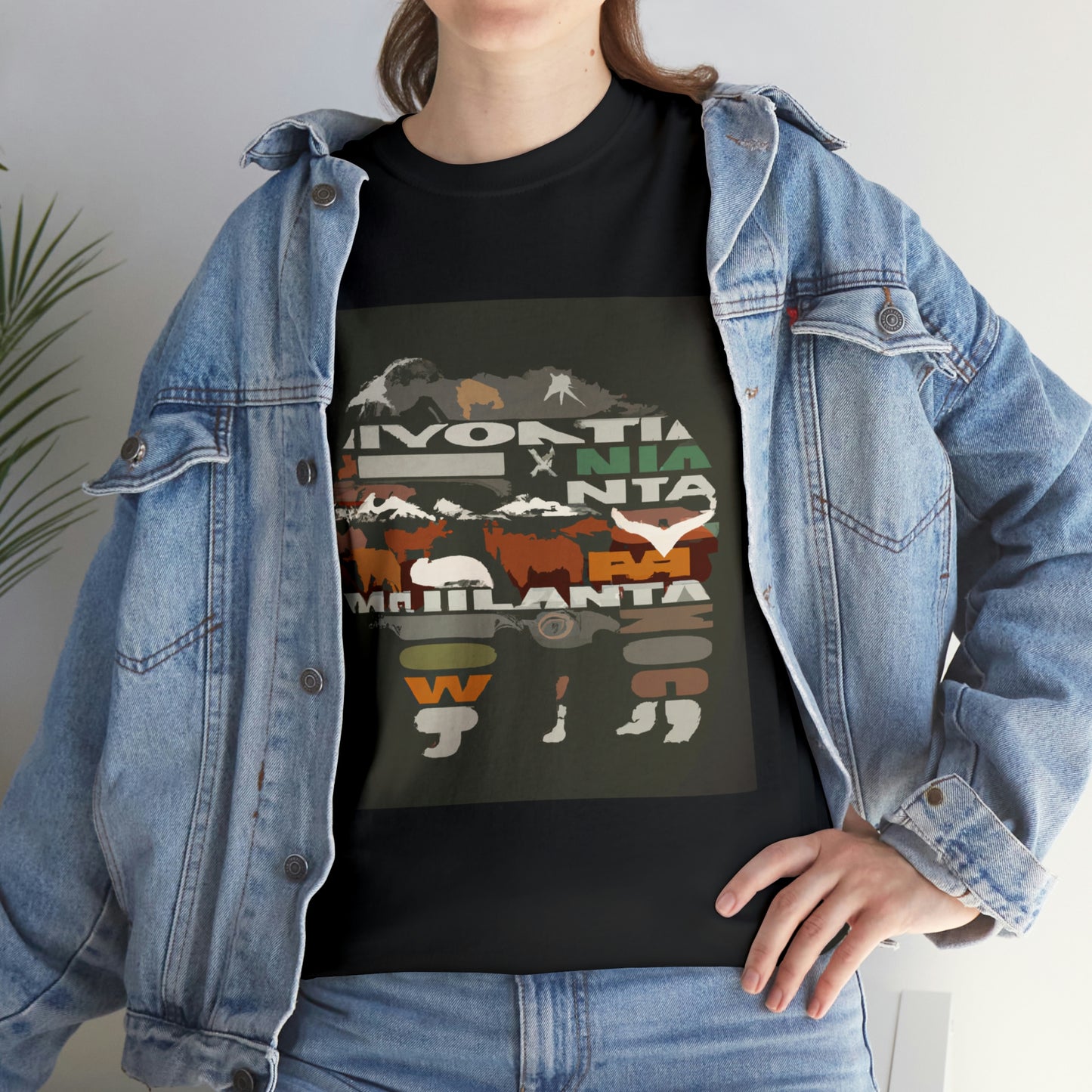 Montana's array of wildlife is diverse and plentiful, from wily mammals like gray wolves, grizzly bears, and cougars to majestic birds of prey like bald eagles and ospreys. The state plays home to a variety of - T-shirt
