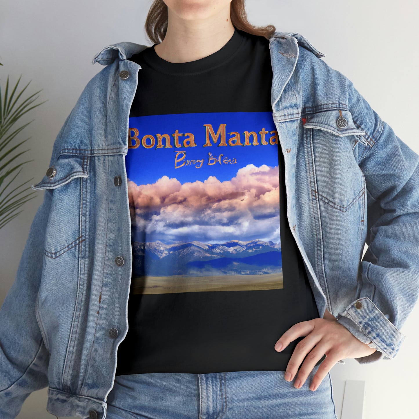 Montana


Montana is part of the inter-mountain West and is known as the "Big Sky Country" because of its magnificent mountain ranges, rolling prairies and big, beautiful sky. It is one of the most outdoor recreation-oriented - T-shirt