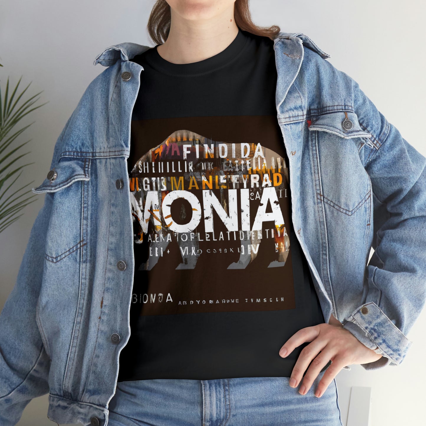 Montana has a diverse wildlife population, including many species of mammals, birds, fish, amphibians, and reptiles. The state has iconic species such as Grizzly Bears, Gray Wolves, Elk, Mountain Goats, Bighorn Sheep - T-shirt