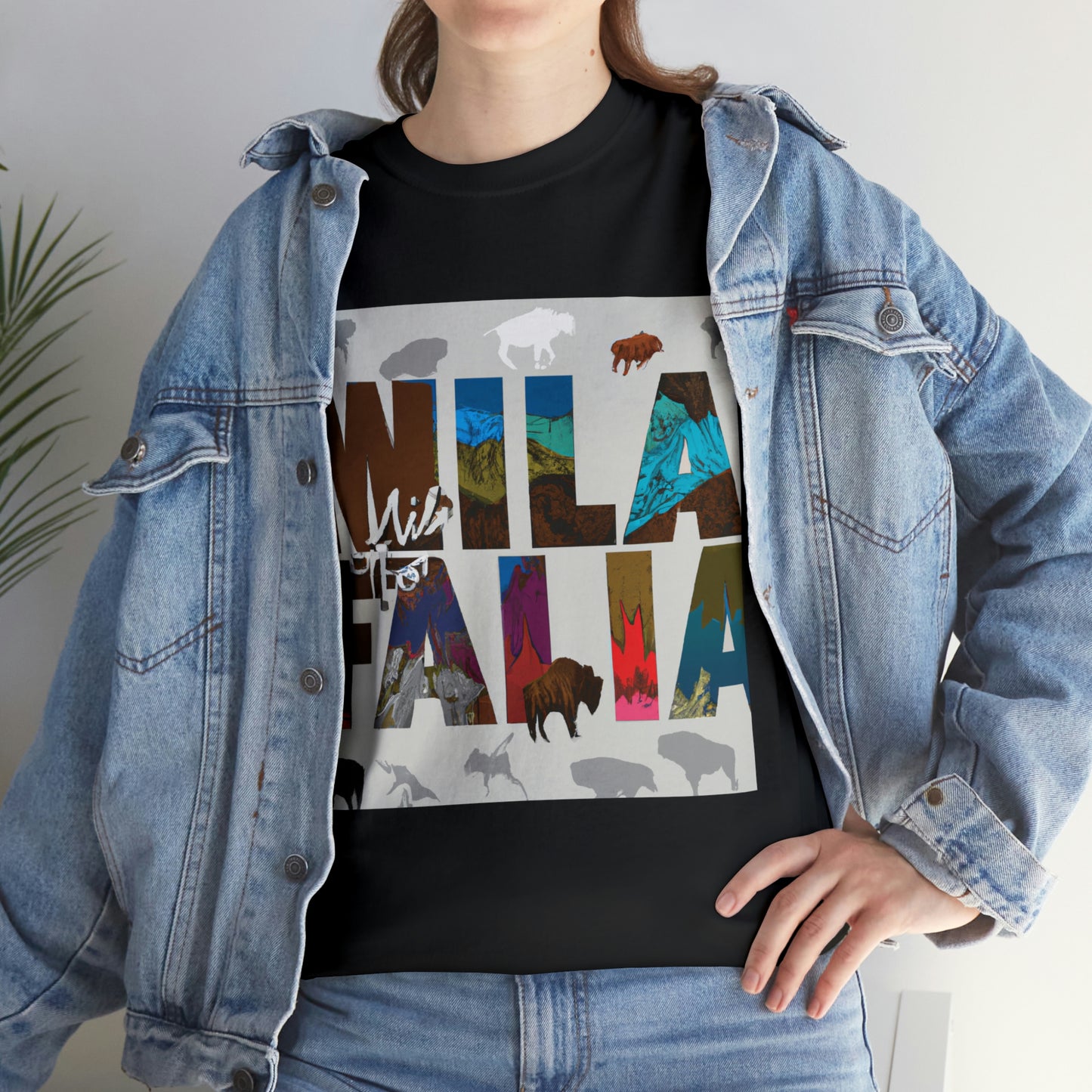 Montana's wildlife is as diverse and varied as its landscapes and habitats. From large mammals like grizzly bears, wolves, and bison, to more subtle species including elk, deer, antelope, birds and fish, Montana's - T-shirt