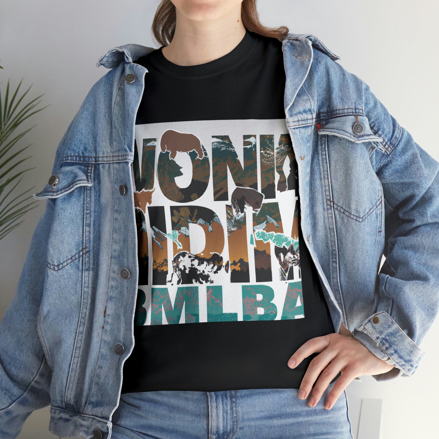 Montana has a wide variety of wild life, many of which are unique to the state. Common wildlife species can be seen throughout the state, and include grizzly bears, moose, elk, deer, bighorn sheep, - T-shirt